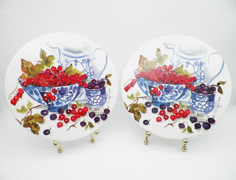 Trivets Alie Kruse-Kolk Still Life Set of 2 Melamine Round Berries Grapes Italy